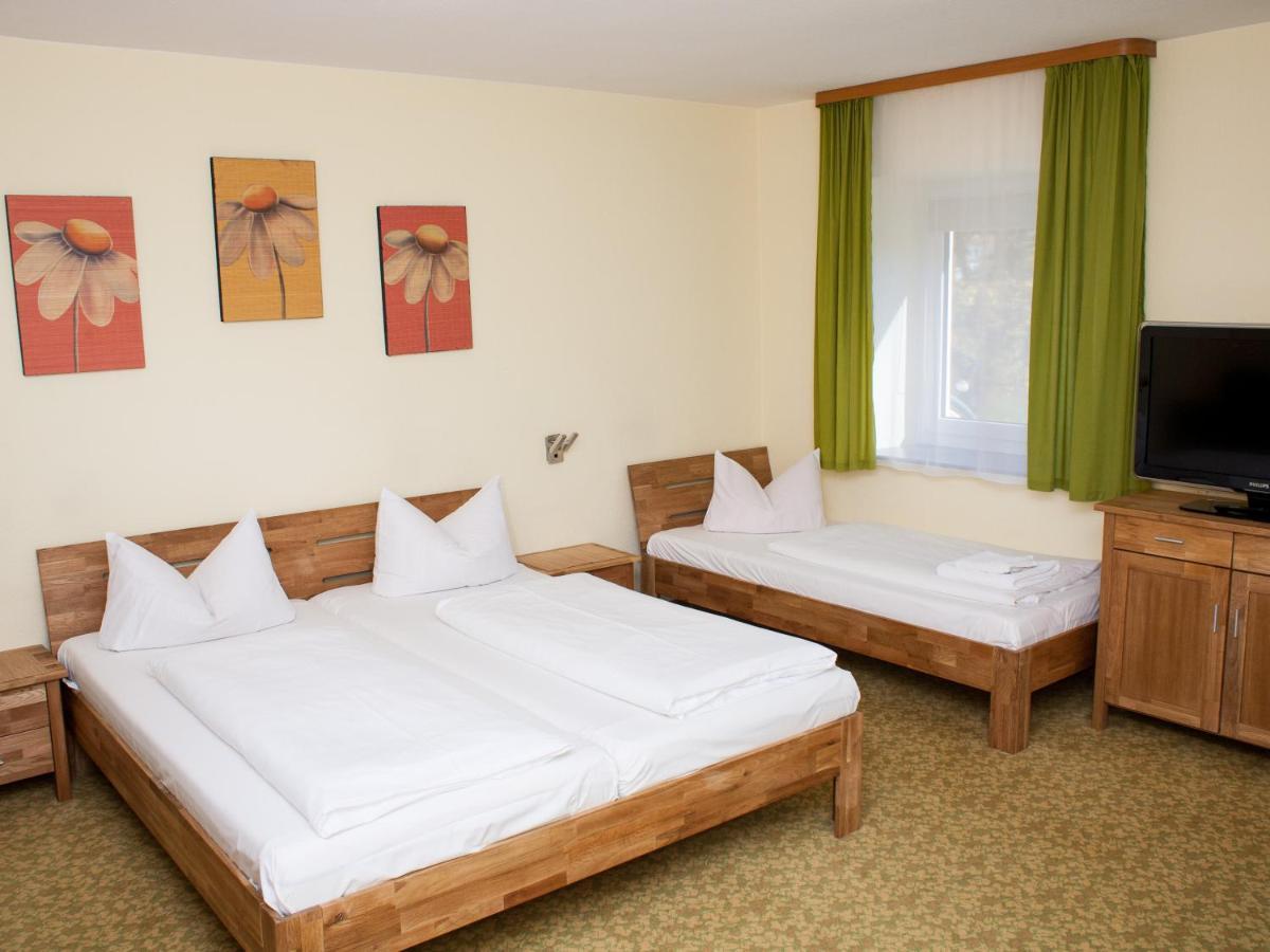 Gasthof Zur Behringersmuhle Hotell Goessweinstein Exteriör bild